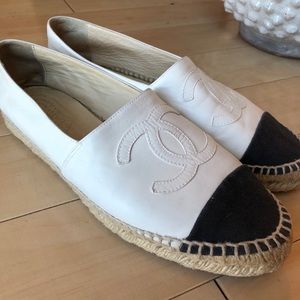 Chanel lambskin White & Black captoe espadrille